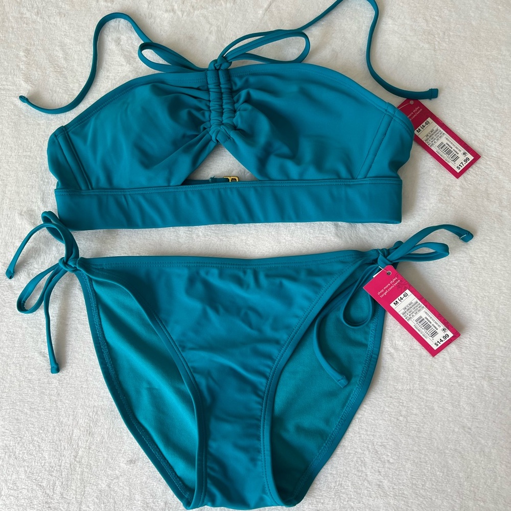 2-Piece Set Bikini swim suit (Size MEDIUM)